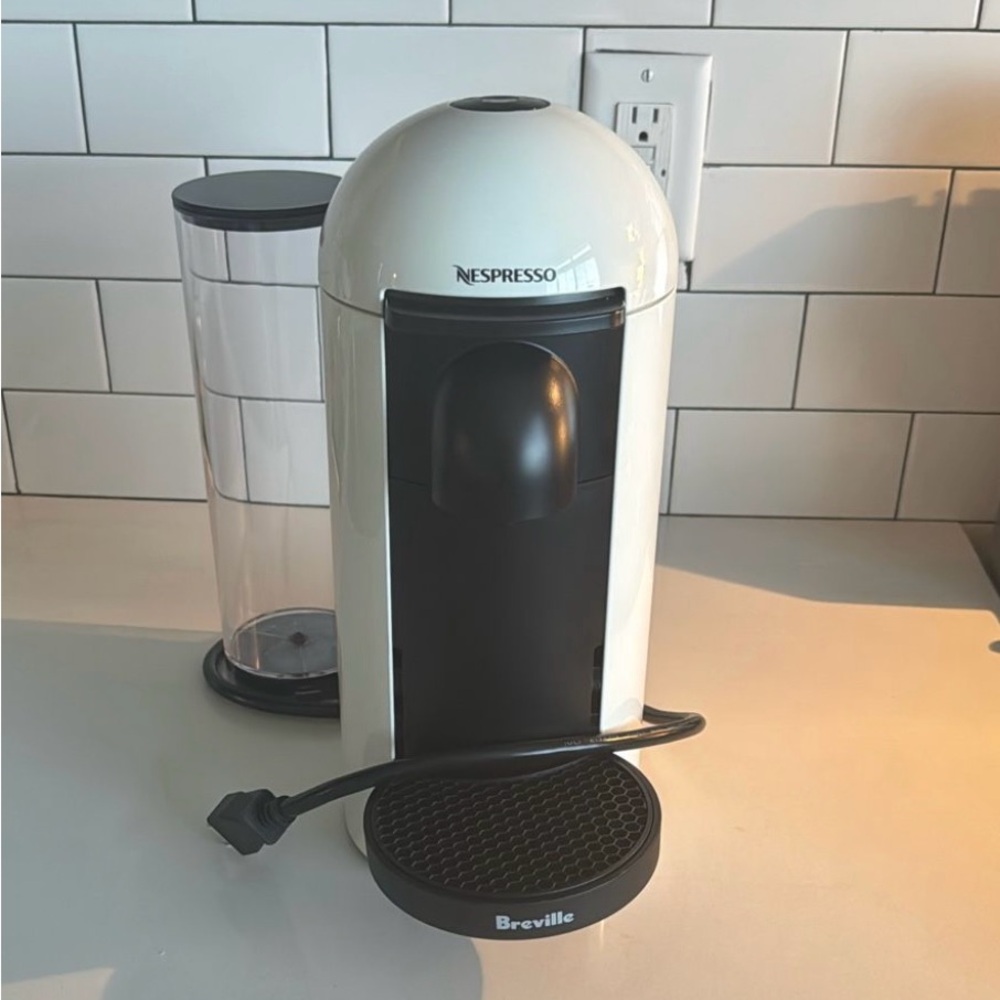 Breville Nespresso Machine - White and Black